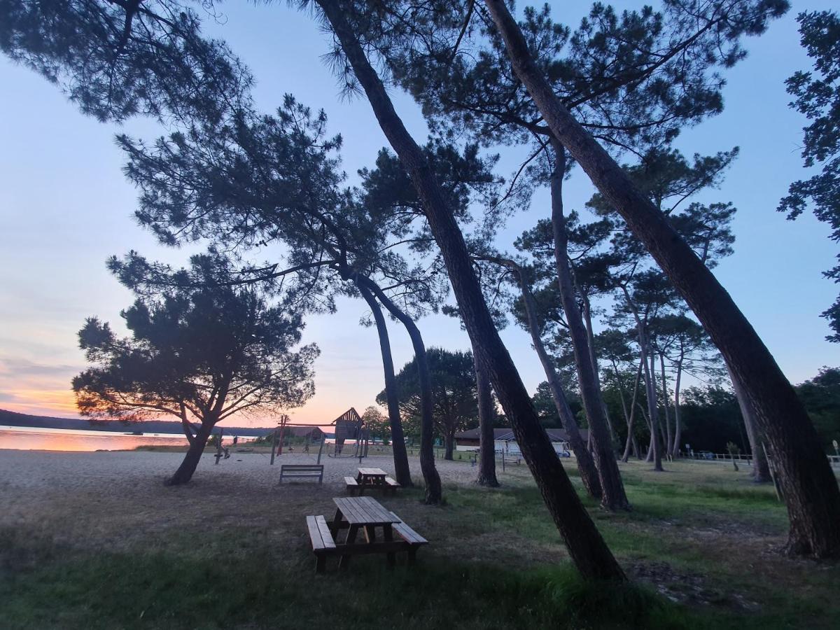 Mobil Home Sainte-Eulalie-en-Born Экстерьер фото